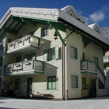 Ciapia Lägenhet Campitello di Fassa Exteriör bild